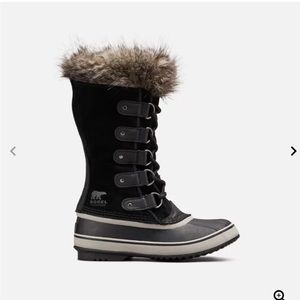 Sorel Joan of Arctic Black, stone size 7.5